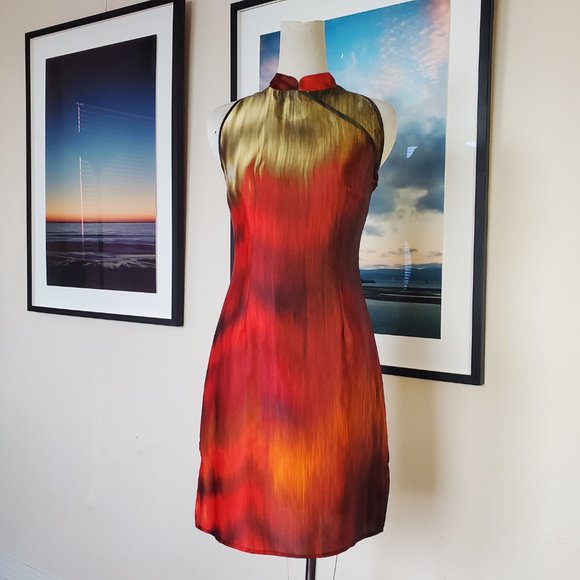 Rain Soaked Street Cheongsam/Qipao Style Dress - Picture 9 of 14